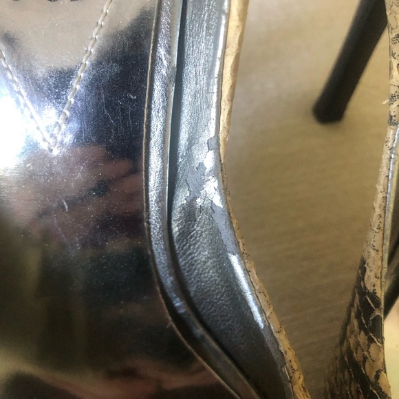 Guess snake skin heels size 6 1/2 - Picture 6 of 6